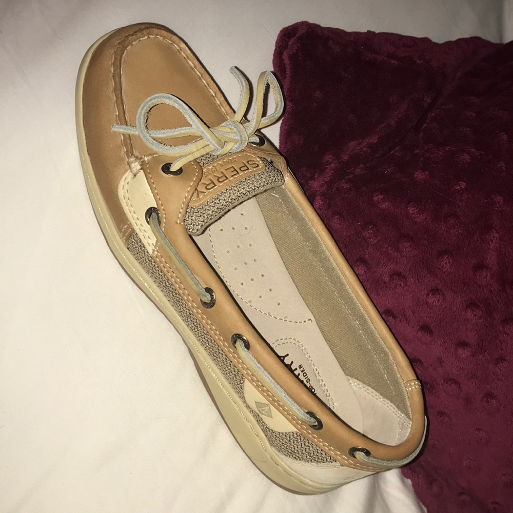 Women’s sperries